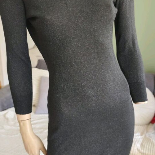 Toi & Moi black dress like new with open back