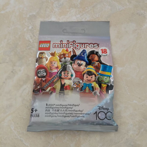 Lego Collectible Minifigures Disney 100 No 10 Ernesto de la Cruz new sealed