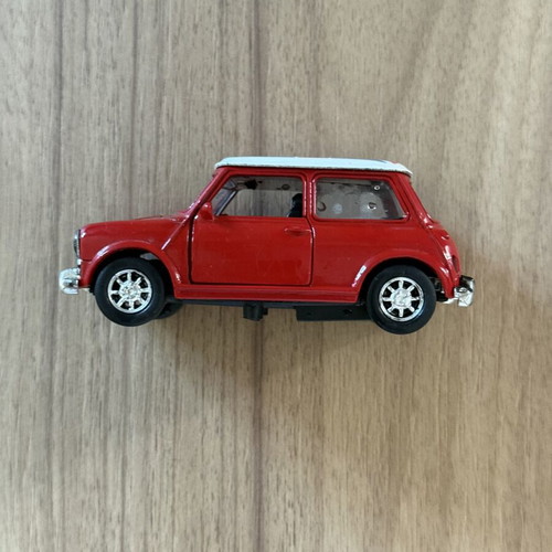 Mini Cooper die cast model with opening doors, like new