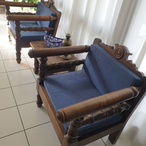 Rustic armchairs and table used, set of 3 pieces