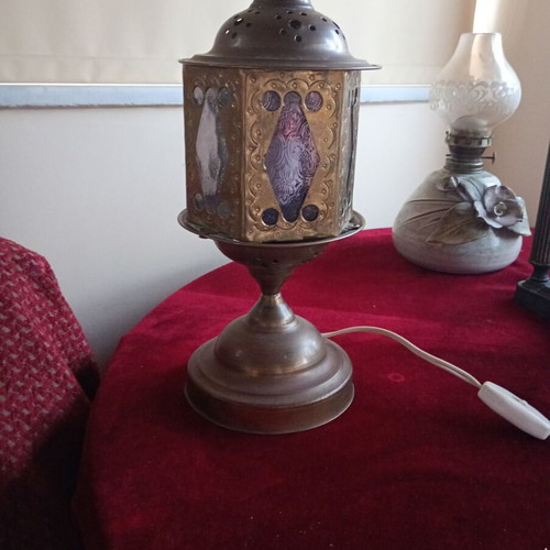 Brass table lamp used, height 0.34 m