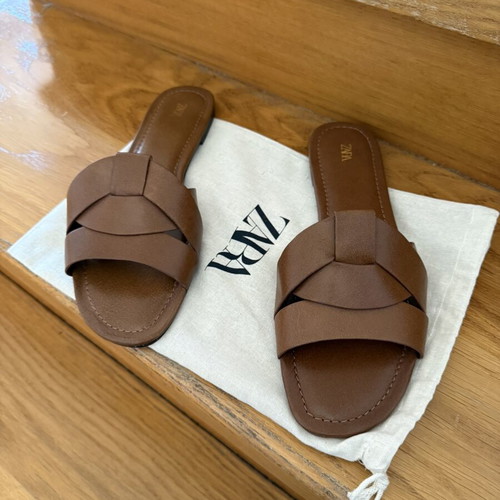 Zara women's flat brown leather sandals size 41 like new