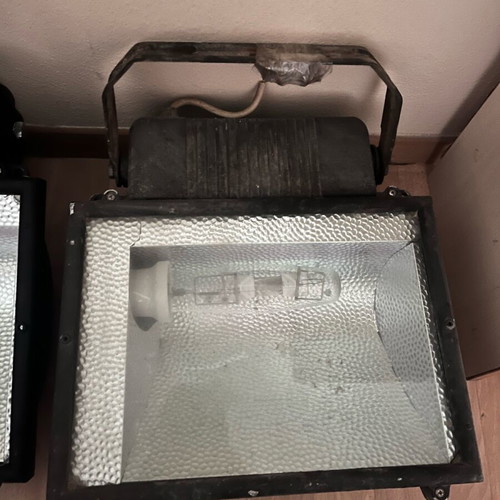 Floodlights used, 2 pcs 400 watt