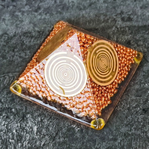 Pyramidal Golden Copper orgonite like new with 5 gold-plated MWO antennas