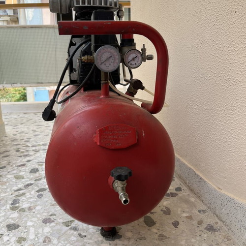 Airbloc compressor 2HP 50L used