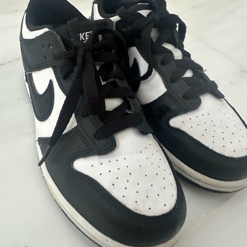 Nike Dunk Kids 35 like new black and white sports shoes