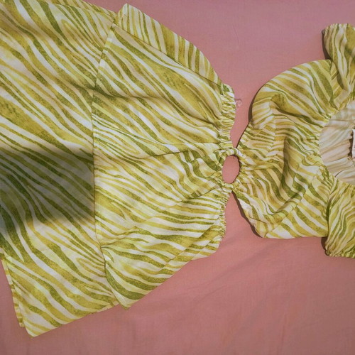 Evita dress new with cutouts for 6 years old lime