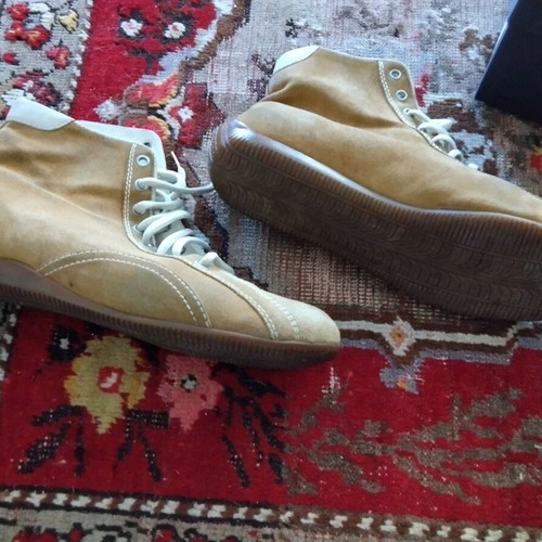 Castor Boots Like New, Classic Color Size 41