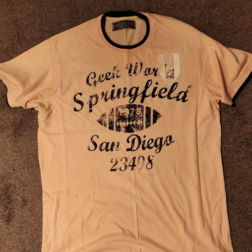 Pack of 6 t-shirts like new, 5 short sleeve and 1 long sleeve, Large/XL