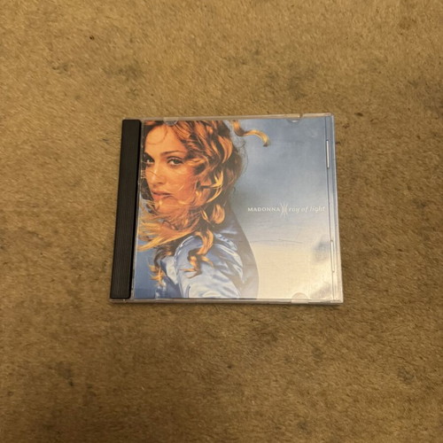 Madonna Ray of Light CD like new without booklet