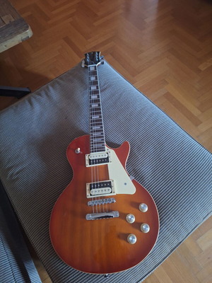 Stagg SEL-STD electric guitar like new, Les Paul style