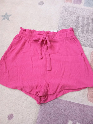 H&M Women's Shorts Pink Like New, Size M