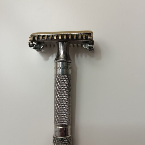 Gillette Aristocrat open comb razor used, 1930s England