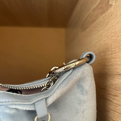 Juicy Couture blue Y2K shoulder bag new condition