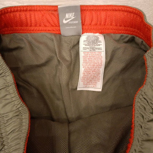 Vintage Nike "Gorpcore" Essential - Khaki Cargo Shorts