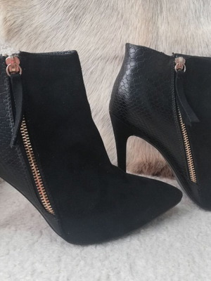 Voi & Noi high-heeled ankle boots used, size 39, black