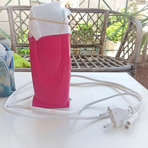 Wax hair removal machine with free hair removal product set