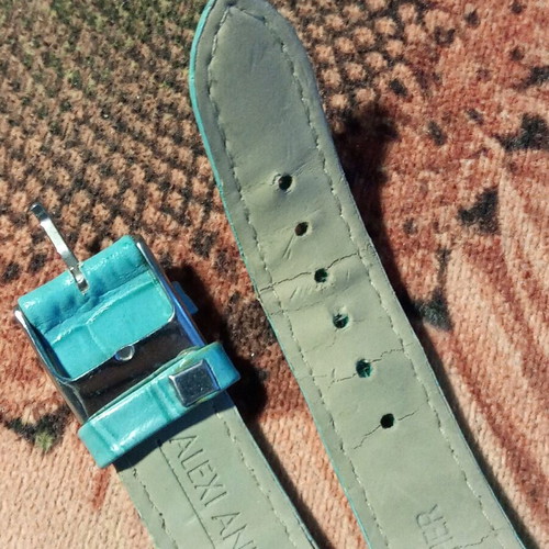 Alexi Andrioti leather watch strap beige used for 18mm lugs
