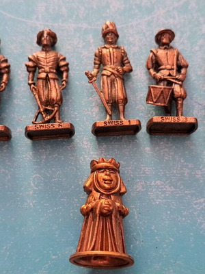 Swiss Guard Chess Set used, 8 bronze figures from 1960-1980