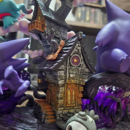 Ghost type Pokemon action figure 31cm like new