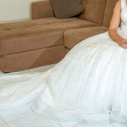 Princess wedding dress white like new with corset and long train