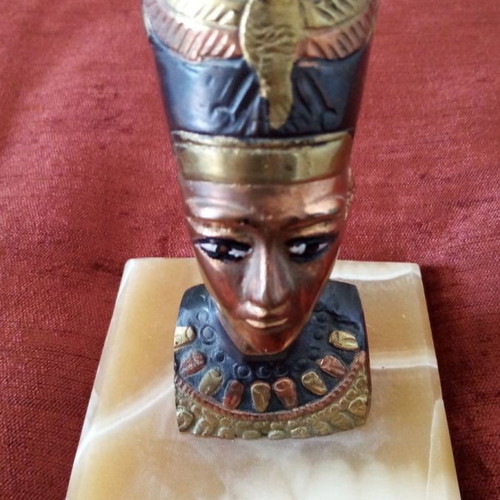 Nefertiti figure in marble and bronze new