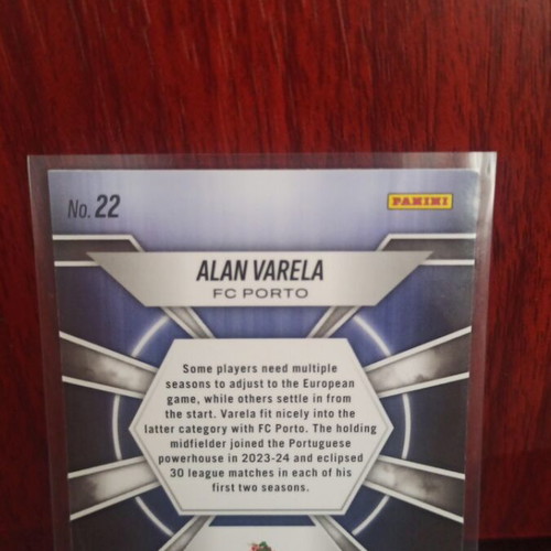 Alan Varela Center Stage Cs-22 card like new