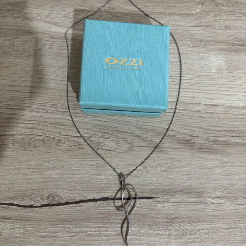 Silver pendant Ozzi new with its box