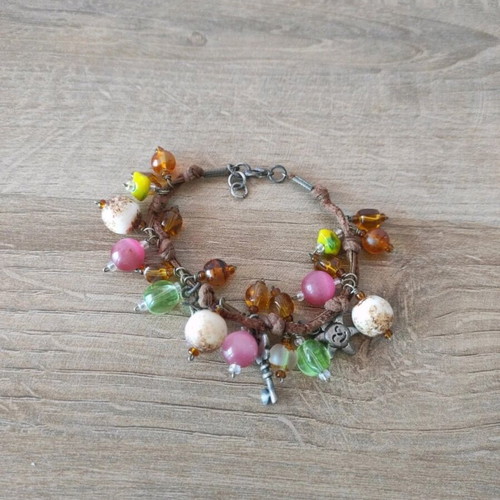 Bracelet like new with multicolored beads
