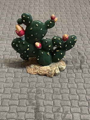 Aquarium decoration cactus with flowers new