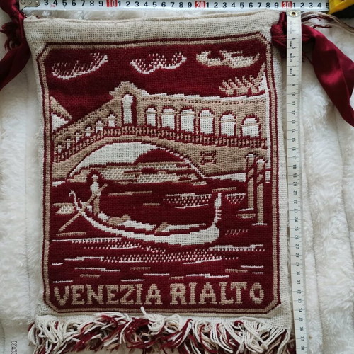 Vintage wool shoulder bag from Venice like new, multicolored souvenir