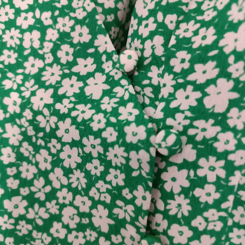 Mango blouse new floral size medium, viscose