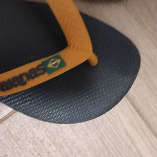 Havaianas flip flops used, size 37-38, black and orange