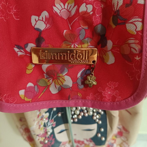 Kimmidol backpack with embroidered pearls and Geisha figure