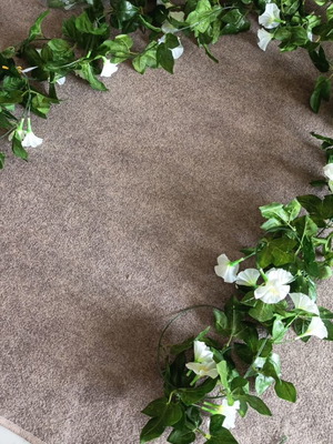 Marhome artificial ivy garlands with white-pink flowers, pack of 5
