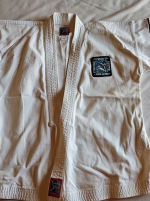 Taekwondo KWON Dobok size 130 like new, kids martial arts uniform