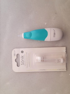 Bluv electric toothbrush like new with closed brush head 18-36 months
