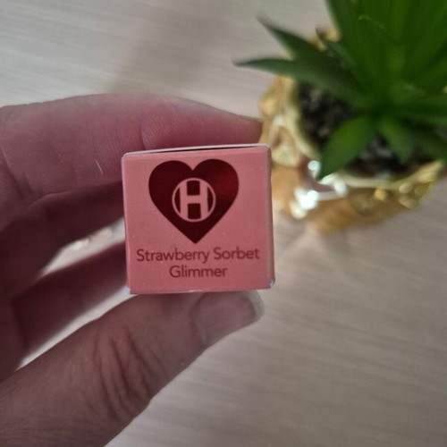 Pout Preserve Peptide Lip Treatment new, Strawberry Sorbet I love Henriksen