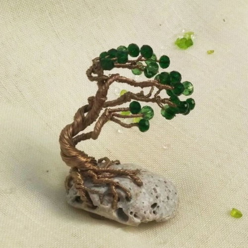 Bonsai wire tree with green beads new