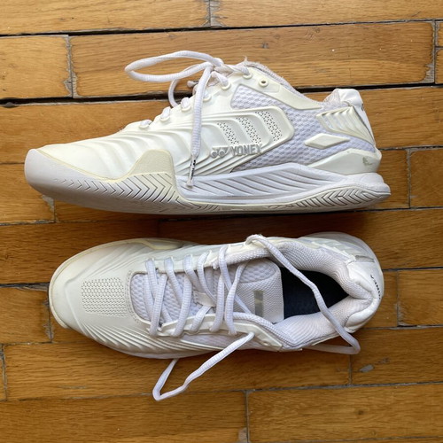 Yonex tennis shoes used, size 38, white