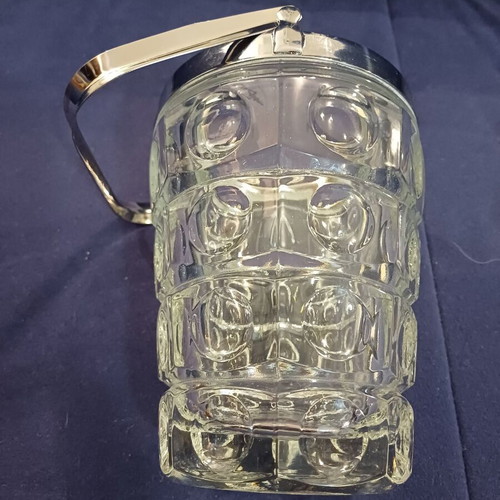 Vintage crystal ice bucket like new with metal handle