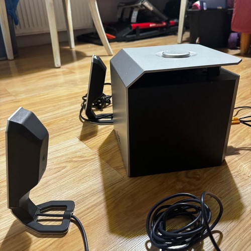 Dell Zylux Powered Subwoofer Model A525 with Speakers like new