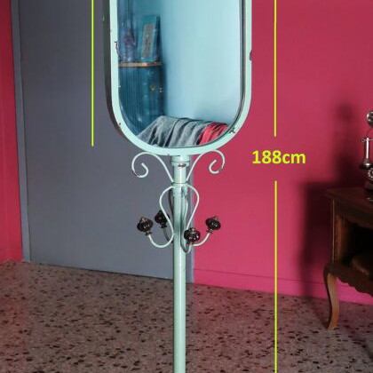 Inart floor mirror like new, vintage shabby chic style