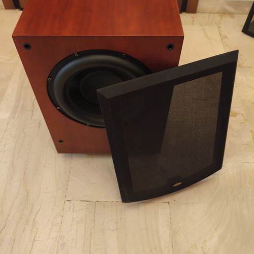 Koda Active Subwoofer 150W Like New, 10" Speaker, Wood Finish