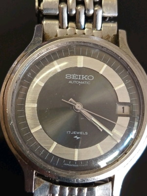 Seiko wristwatch 1972 vintage like new, men's, silver