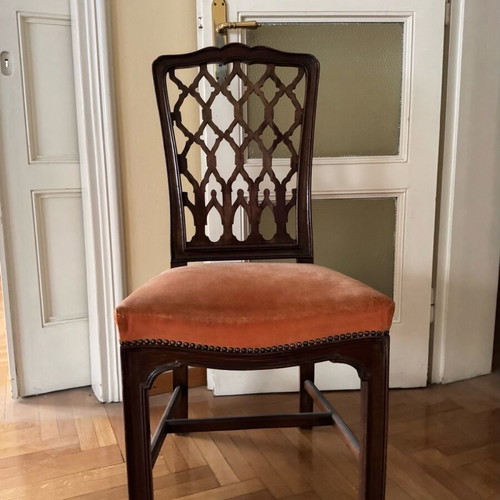 Vintage Saridis Walnut Chairs set of 5 used, Gothic Revival Chippendale