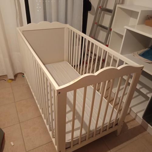 IKEA Baby Crib used with mattress
