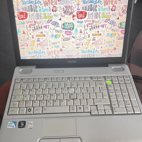 Toshiba Satellite L50-B φορητός υπολογιστής 15,6 ιντσών, πλήρως λειτουργικός