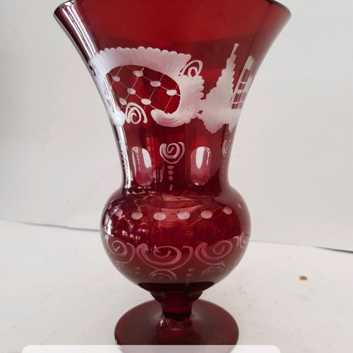 Flower vase used, height 16 cm, diameter 11 cm