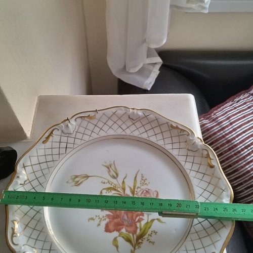 Bavaria decorative wall plate porcelain like new, 26 cm diameter